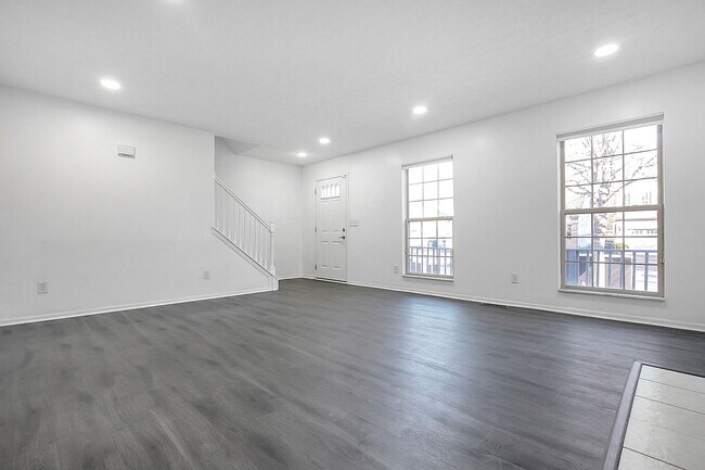 Foto del edificio - 617 Arden St
