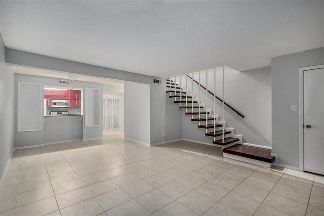 Foto del edificio - 6111 Beverly Hill St