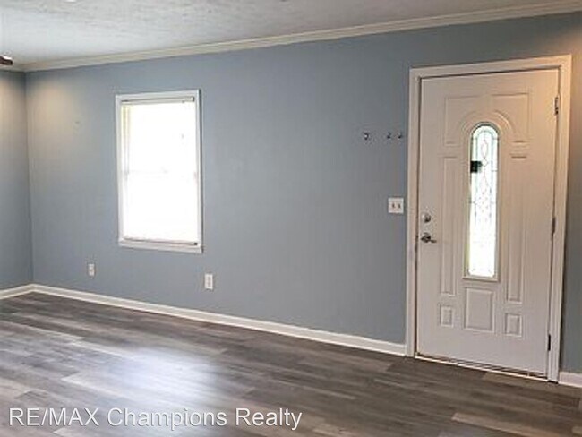 Building Photo - 3 br, 2 bath House - 301 Tullahoma Drive