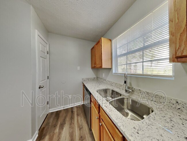 Building Photo - 3380 River Run Trail