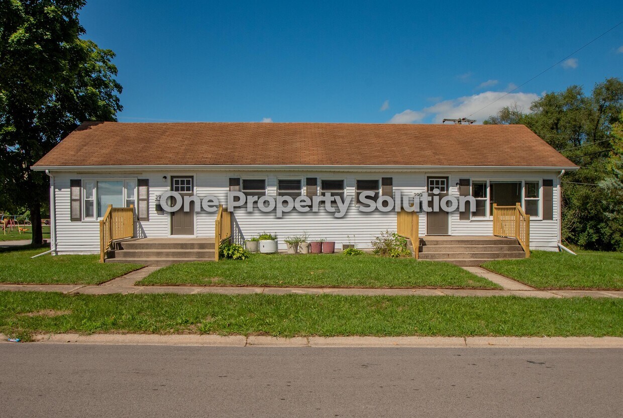 290 Hadley Rd Unit 1, La Porte, IN 46350 Room for Rent in La Porte