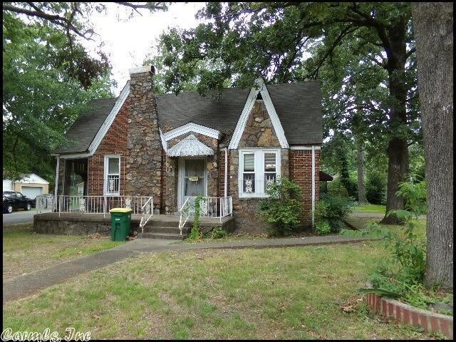 Building Photo - 1624 S Taylor St