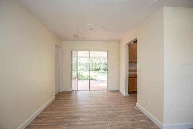 Building Photo - 2242 King Johns Ct