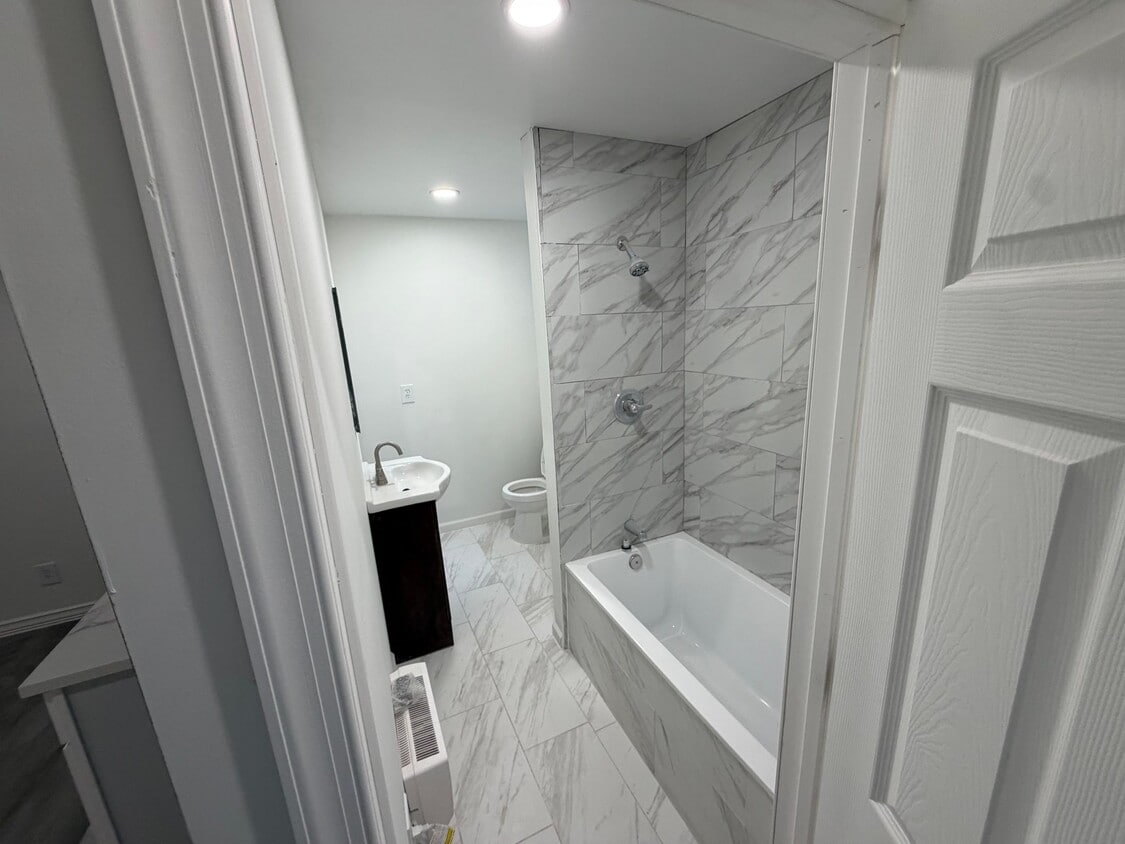 Photo - 2742 Kensington Ave (Philadelphia, PA)