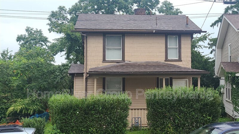 Primary Photo - 1620 Miriam St