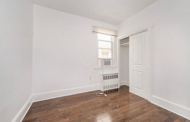Foto del edificio - 210 Wilkinson Ave