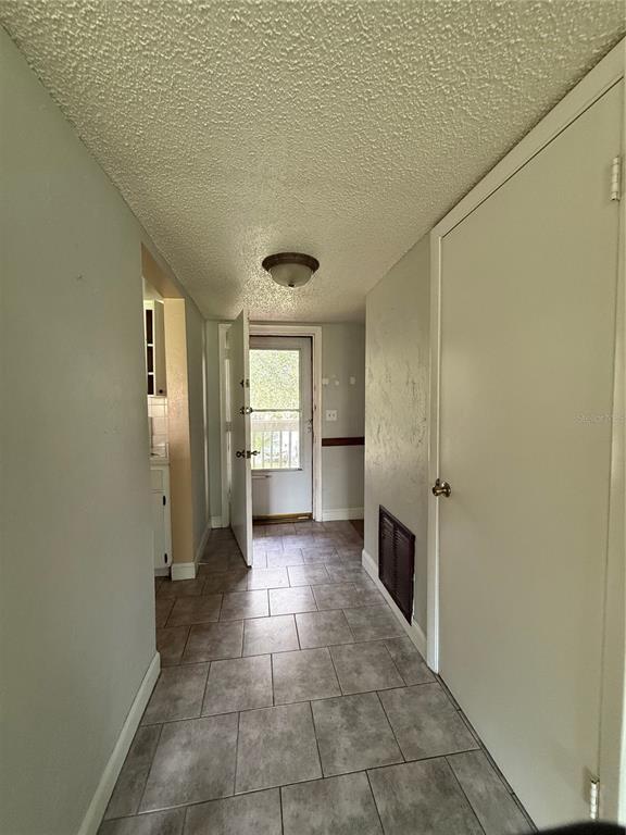 Building Photo - 6090 Peregrine Ave