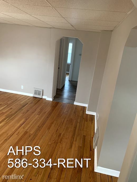 3 br, 1 bath House 21066 La Salle Blvd House Rental in Warren, MI