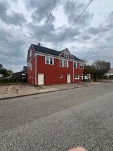 Building Photo - 330-32 PARADE