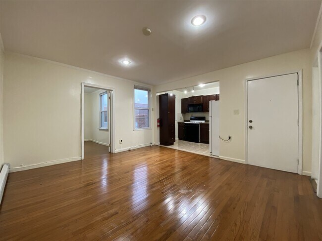 Foto del edificio - 16 Bleecker St