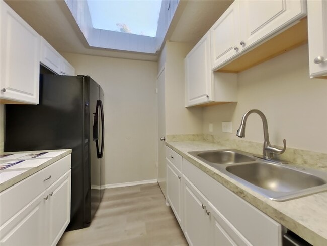 Building Photo - 3107 Lucida Ln