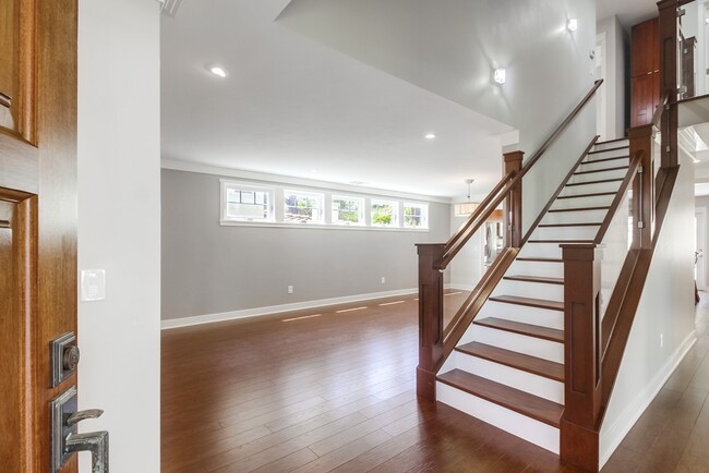Foto del edificio - 4276 Kerwood Ct