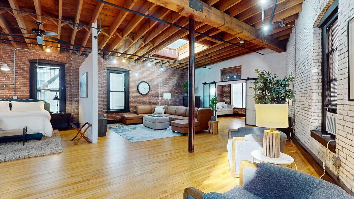 Foto principal - 13-19-19 Stanhope St