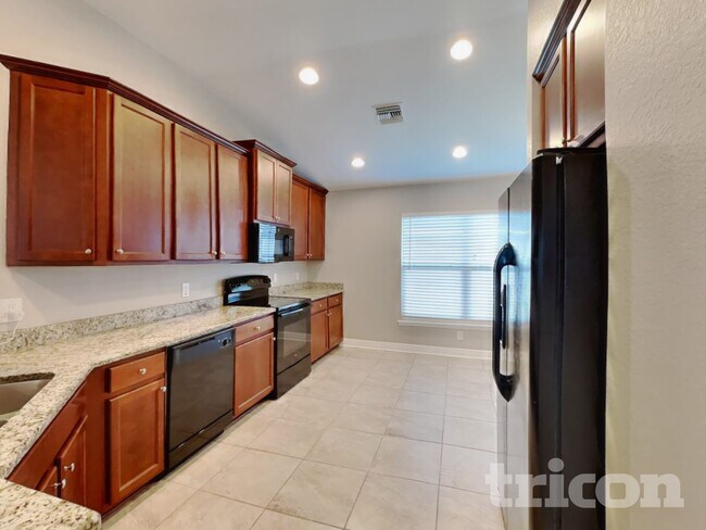 Foto del edificio - 27076 Brook Forest Rd
