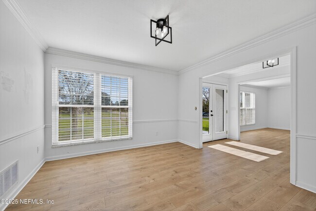 Foto del edificio - 6201 Grayling Dr