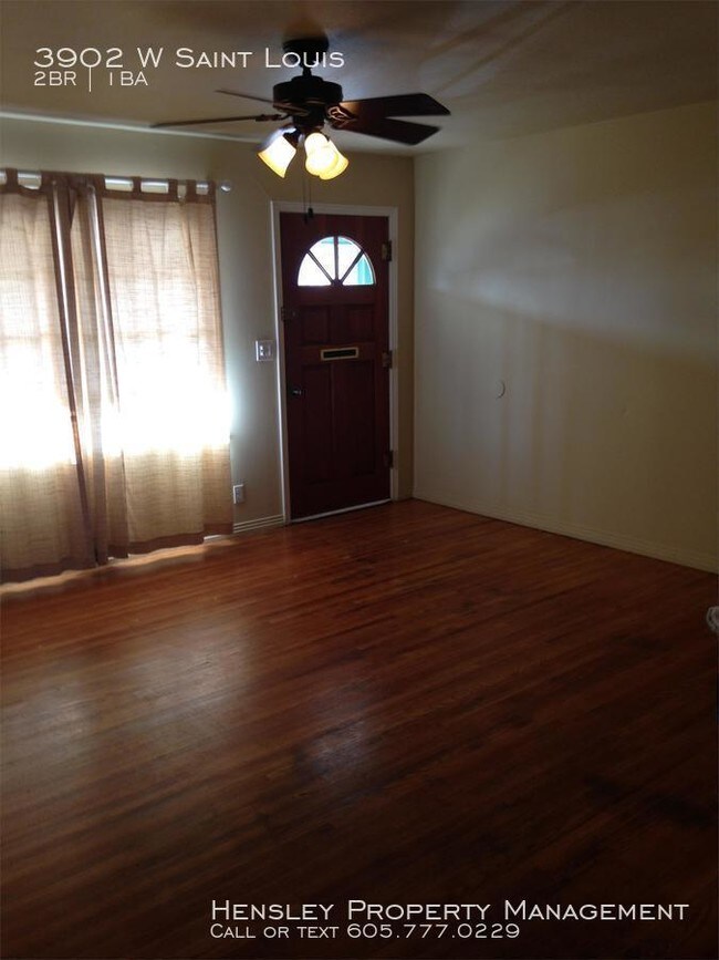 Foto del edificio - 3902 W St Louis St