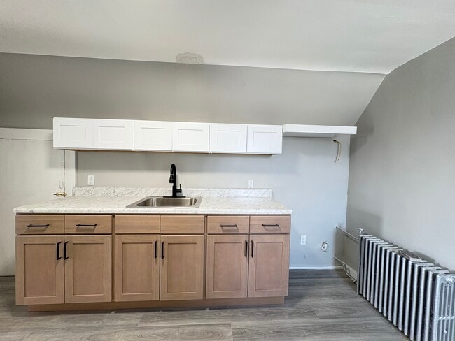 Building Photo - 178 Wegman Pky