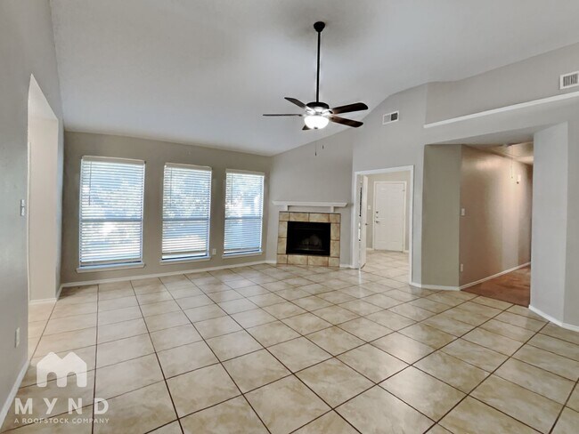 Building Photo - 2501 Whitehurst Dr