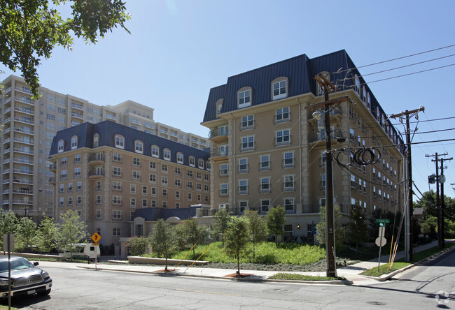 Foto del edificio - Belmont Village Senior Living at Turtle Creek