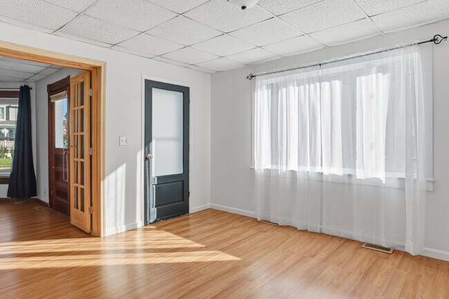 Sala de estar - 216 W William St