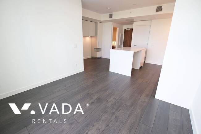 Photo du bâtiment - Maywood On The Park Studio For Rent 403-64...