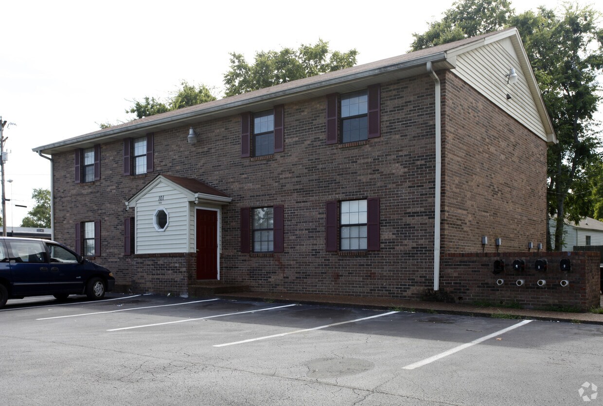 Primary Photo - 904 N Cumberland Ln