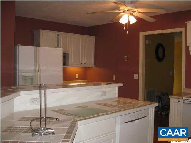 Building Photo - 3Bed/2Bath Lake Monticello Rental