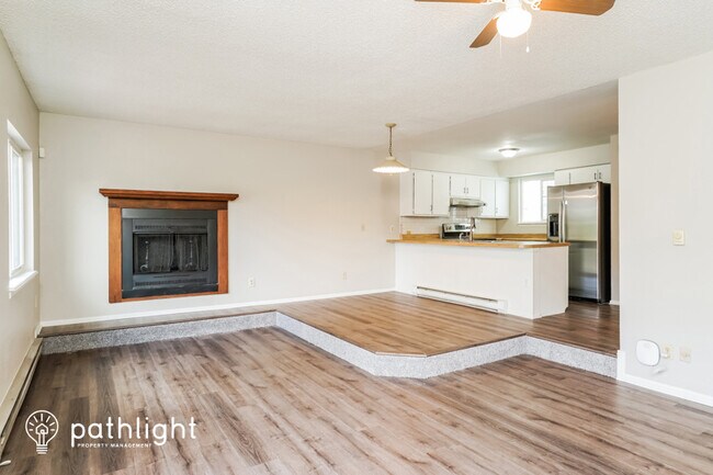 Building Photo - 1202 Chiricahua Dr