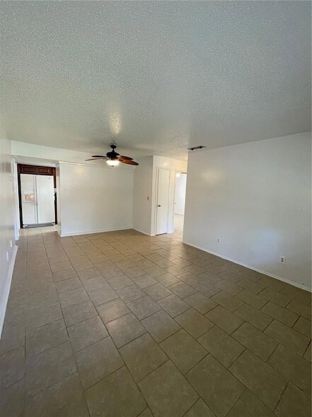 Foto del edificio - 27644 Green Willow Run