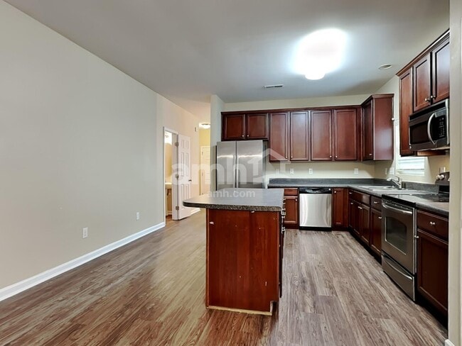 Building Photo - 3120 Genlee Dr