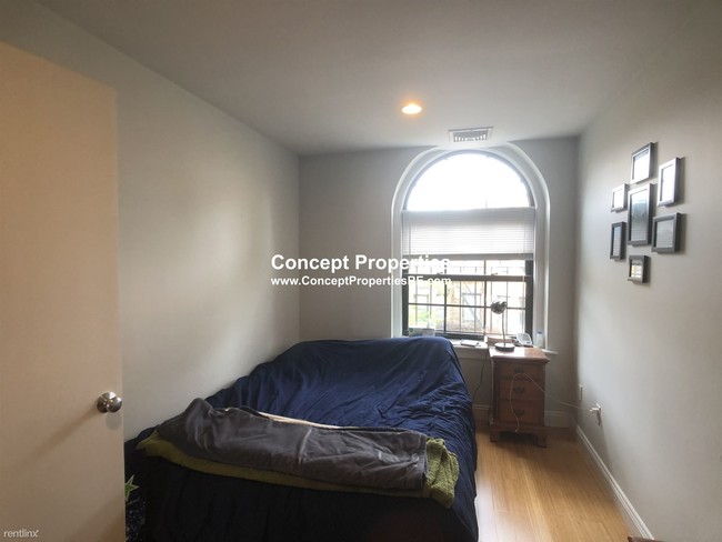 Building Photo - 2 br, 1 bath  - 166 Saint Botolph St Apt 11M