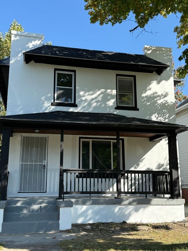 Building Photo - 12601 Rexwood Ave