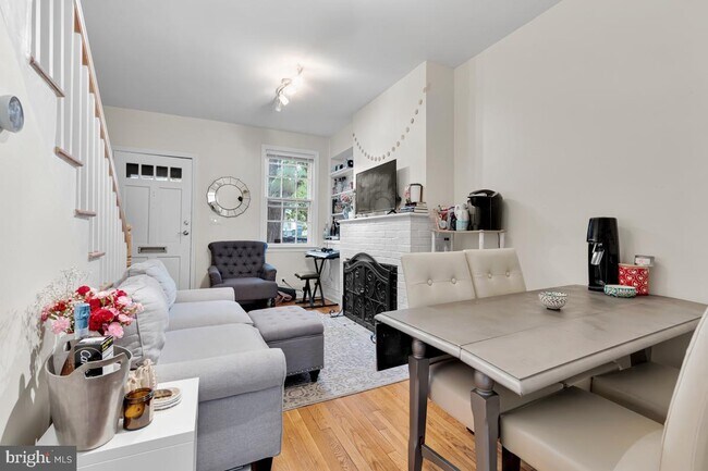 Foto del edificio - 904 25th St NW