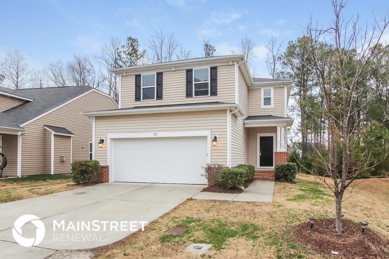 Foto principal - 121 Rosebud Ln