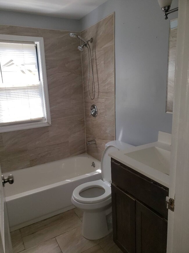 Building Photo - 441-443 Maryland St