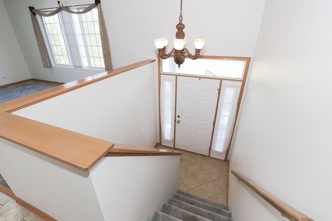 Building Photo - 2232 Dawson Ln
