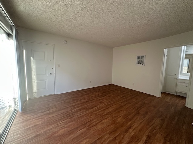 Living Space From DA - 1247 Amherst Ave