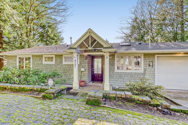 Building Photo - Updated Mid-Century 4BR / 2.5BA Daylight Ranch w/ Panoramic Views, Double Decks, A/C + 2-Car Garage