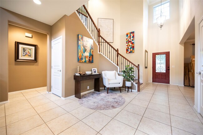 Building Photo - 26318 Cedar Pine Dr
