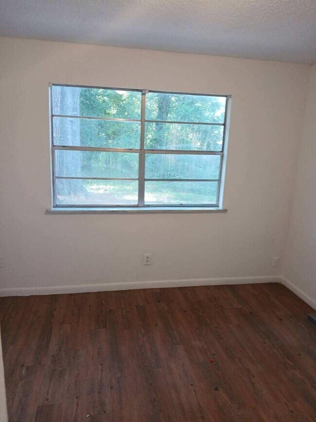 Foto del edificio - 287 SE Hanover Pl