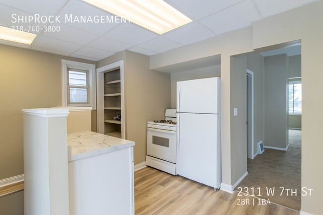 Foto del edificio - 2311 W 7th St
