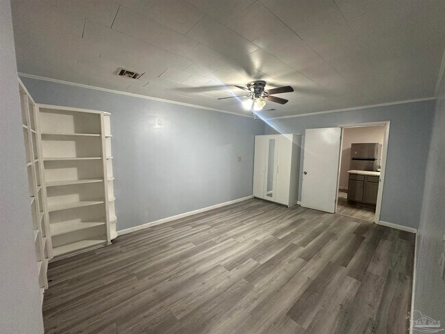 Foto del edificio - 2833 Bellview Ave