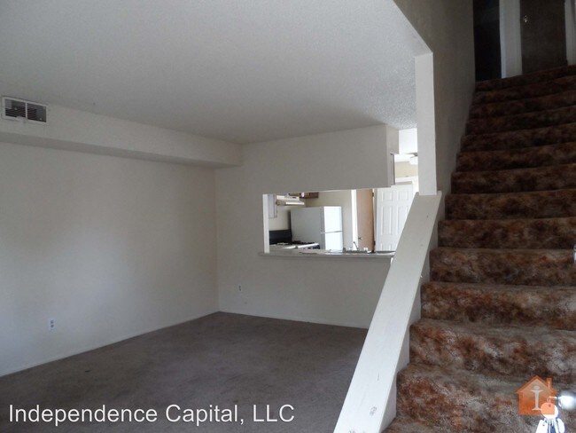 Building Photo - 2800 Parque De Oeste Dr
