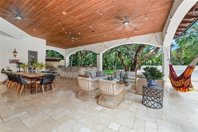 Foto del edificio - 7405 SW 104th St