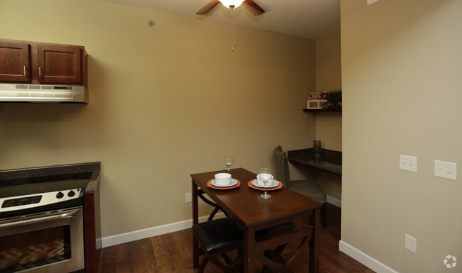 ADA Dining Room - Heights at Delaware Ridge