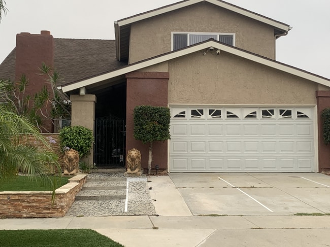 Photo - 3127 Stonybrook Dr House