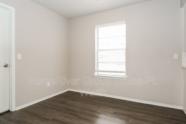 Foto del edificio - 8258 Westrock Dr