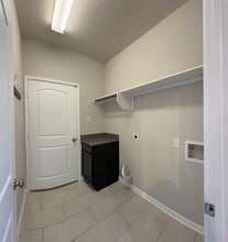 Building Photo - 1841 Basin Trl