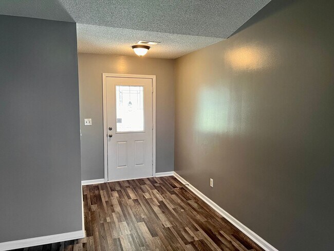 Foto del edificio - 2404 Whitecliff Cove