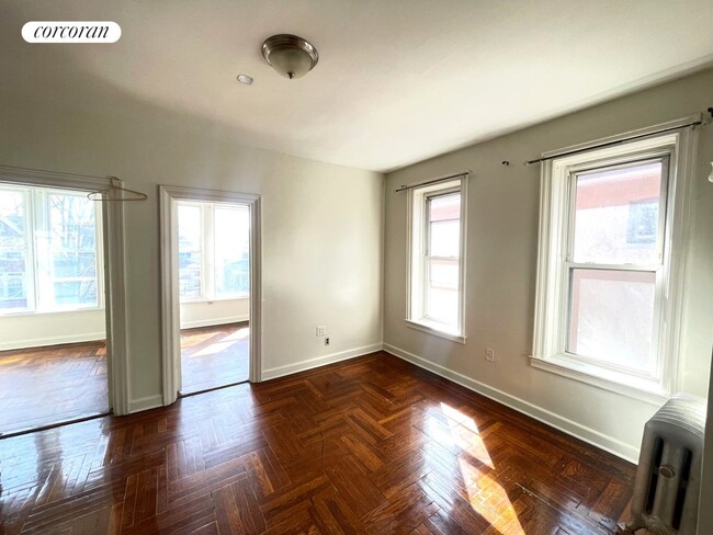 Building Photo - 850 Troy Ave
